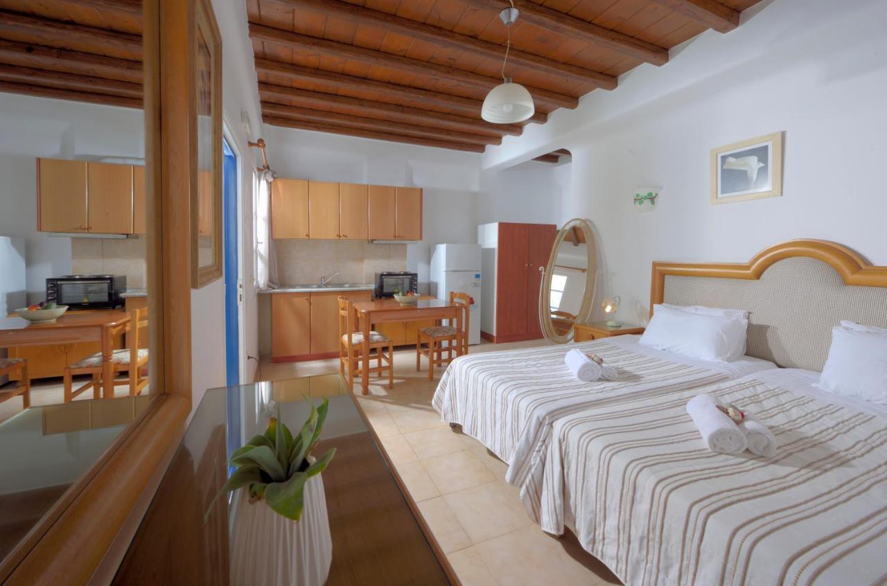 קאלו ליבאדי Adonis Rooms מראה חיצוני תמונה
